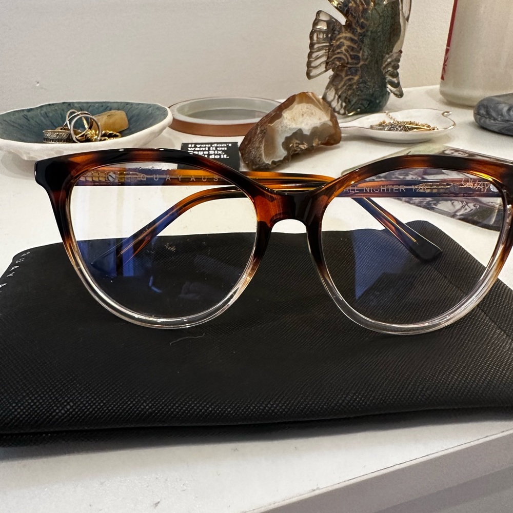 QUAY Blue light glass frames